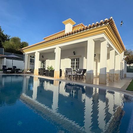 Villa Bonita Guesthouse Albufeira Old Town ภายนอก รูปภาพ