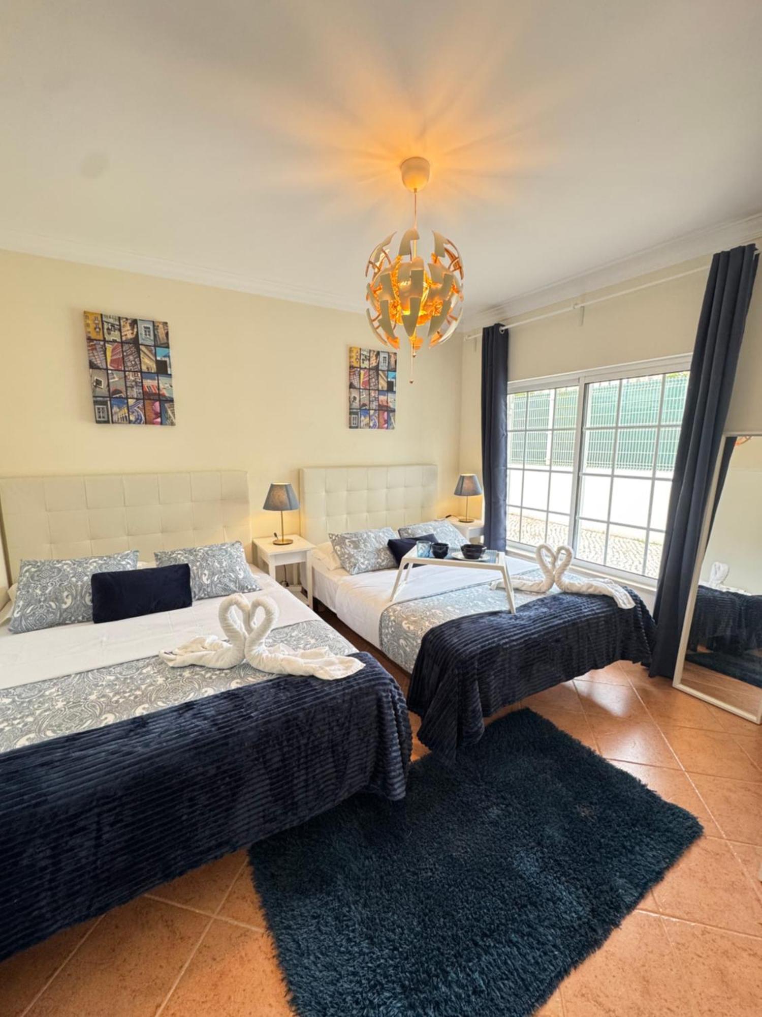 Villa Bonita Guesthouse Albufeira Old Town ภายนอก รูปภาพ