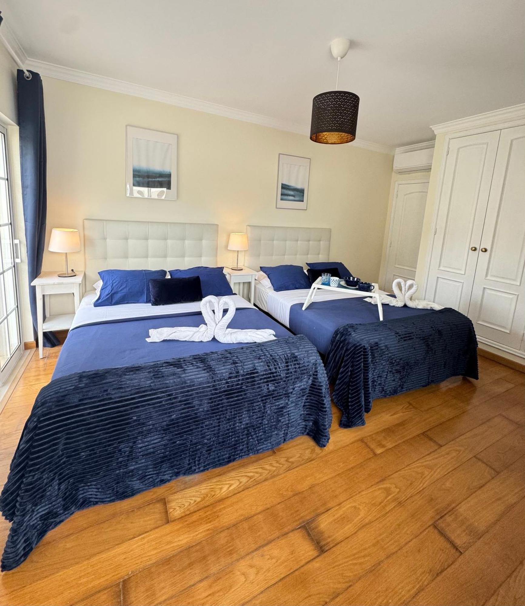 Villa Bonita Guesthouse Albufeira Old Town ภายนอก รูปภาพ