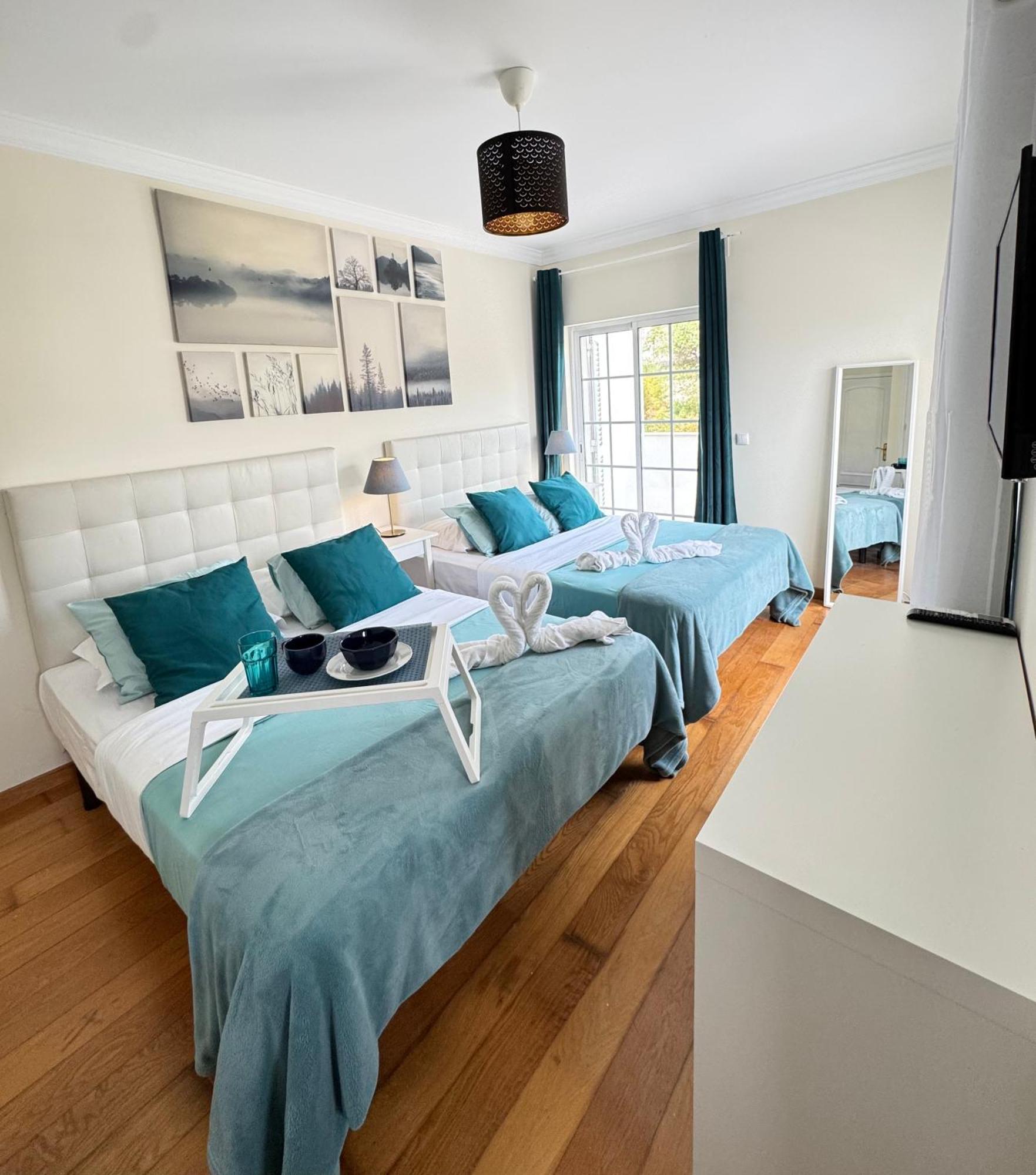 Villa Bonita Guesthouse Albufeira Old Town ภายนอก รูปภาพ
