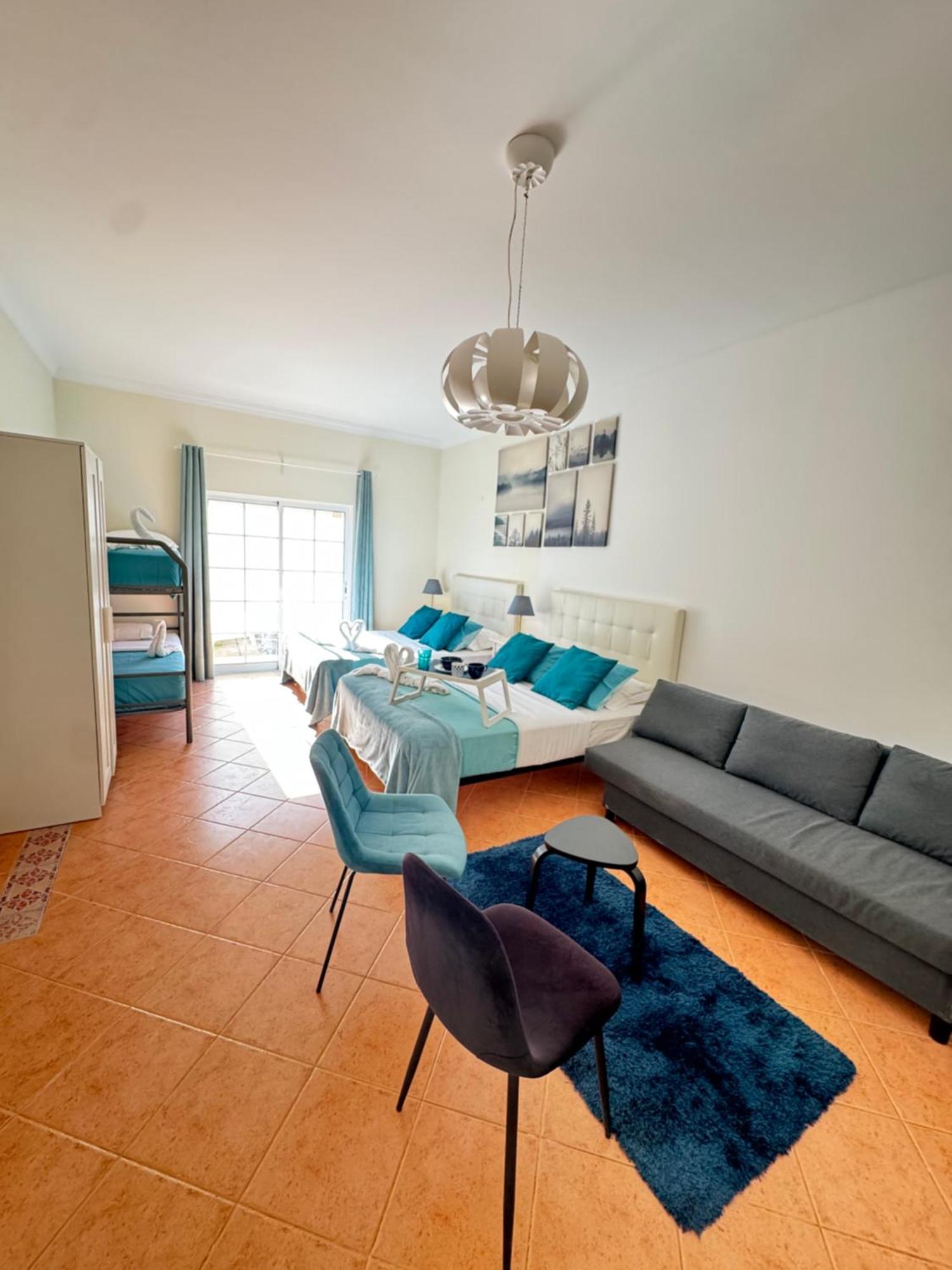 Villa Bonita Guesthouse Albufeira Old Town ภายนอก รูปภาพ