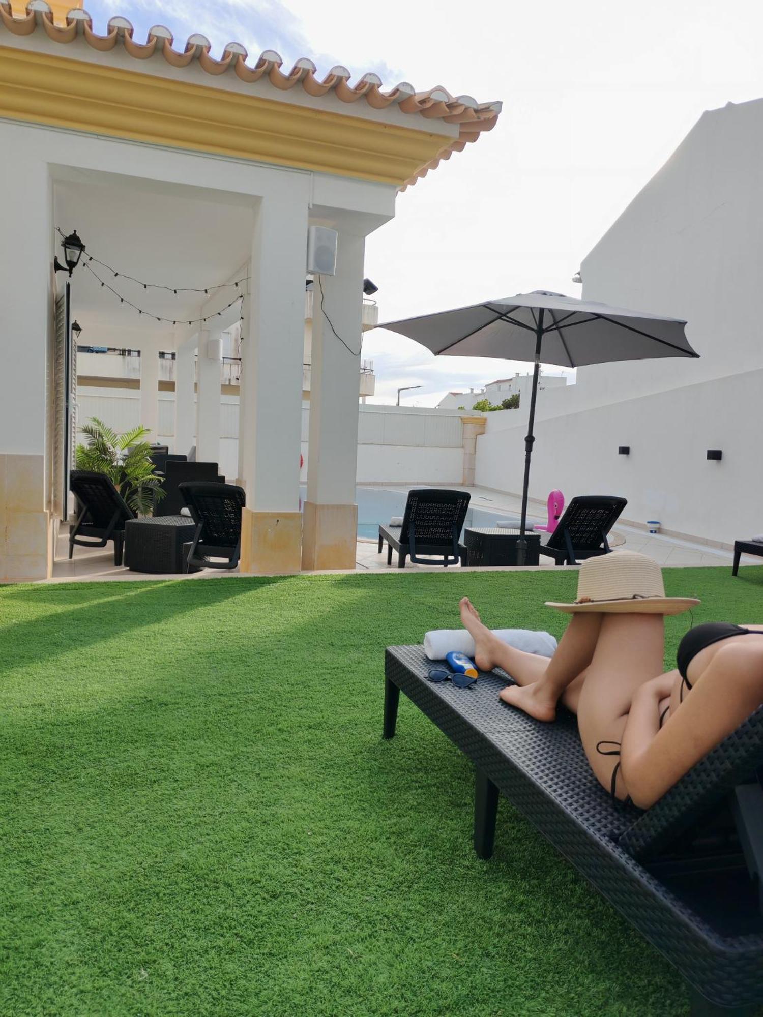 Villa Bonita Guesthouse Albufeira Old Town ภายนอก รูปภาพ